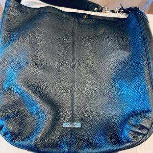 Coach Avery large pebbled leather hobo